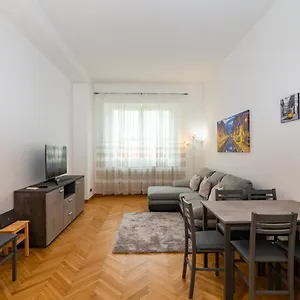 Vittoria 2 , Milan Italy